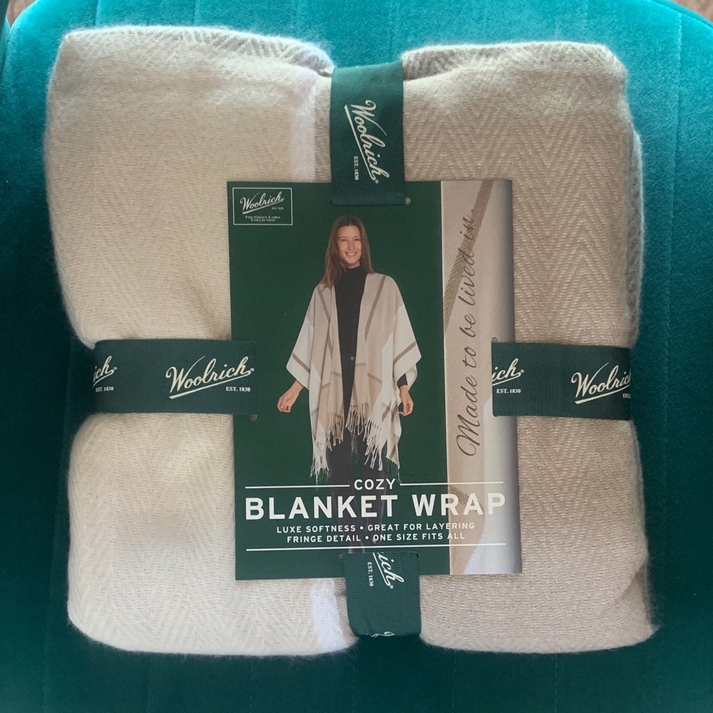 ✨NWT Woolrich | Blanket Wrap